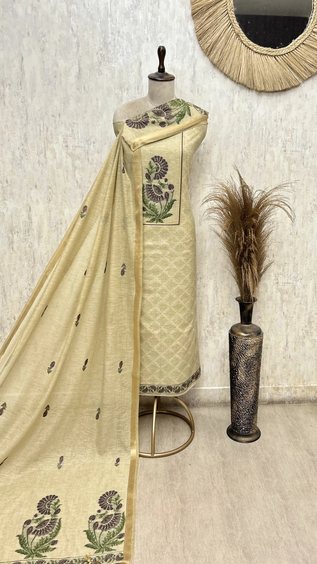 Meadow Loom Jamdani Linen Unstitched Suit