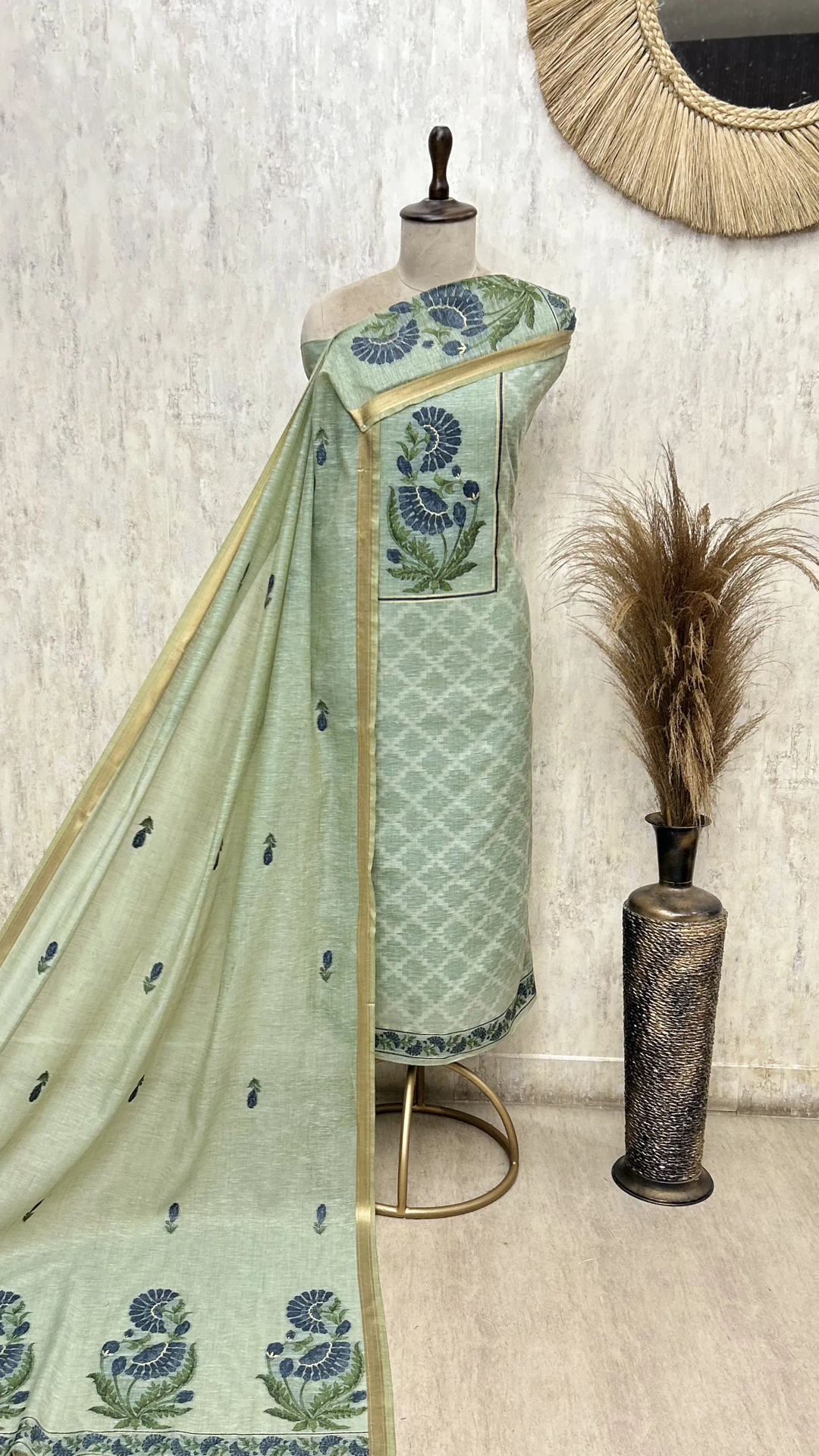 Meadow Loom Jamdani Linen Unstitched Suit